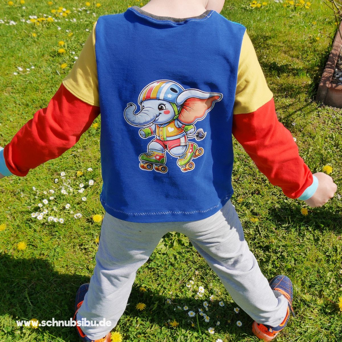 Bügelbild Elefant auf Rollschuhen